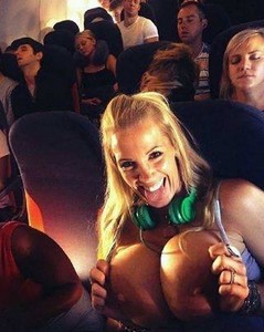 Une rencontre coquine avec une belle fille aux melons tout rond en manque sur Languedoc-Roussillon