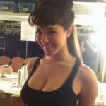 webcam femme nue dans le 083